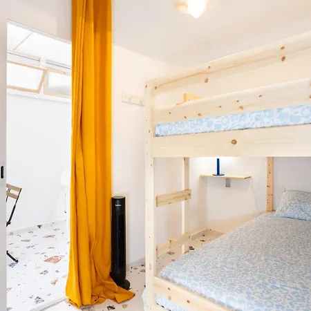 Home2book Bright & Cozy Cruz *